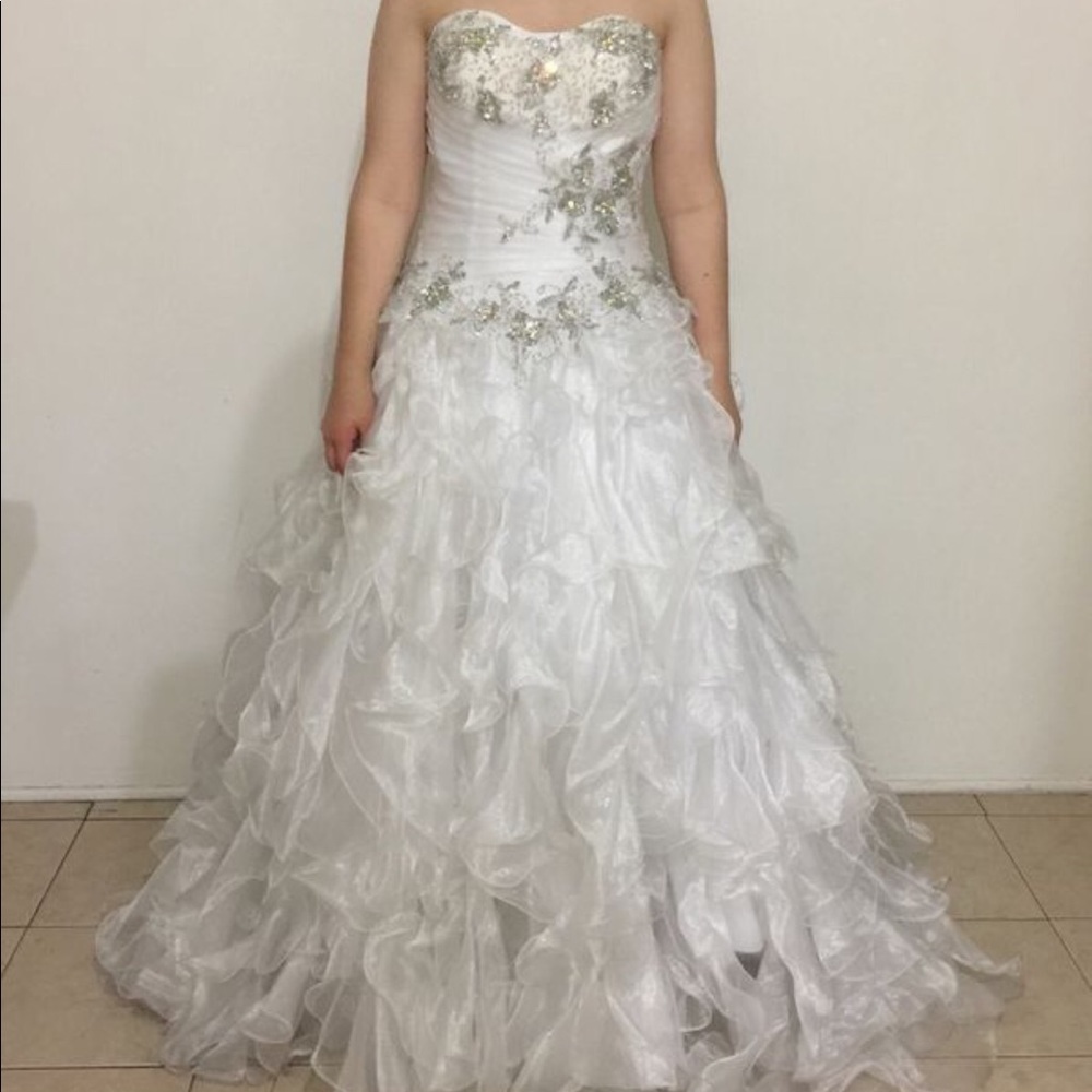 White dress princess style wedding dress brides